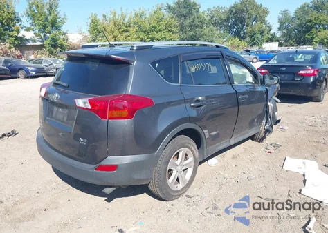2013 Toyota Rav4 Xle z USA, uszkodzony, nr VIN JTMRFREV7DD028715